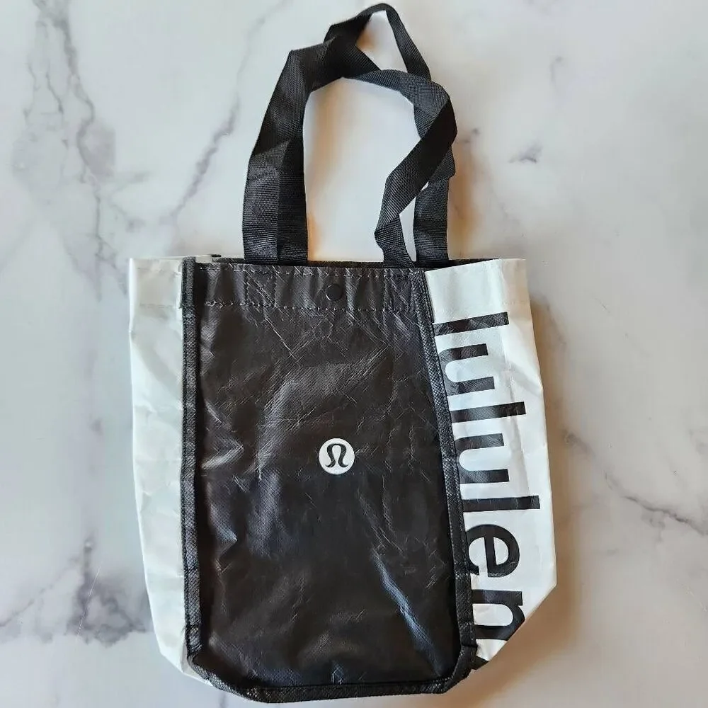 Reusable Shopping bag bundle of 6 Avengers Star Wars Lululemon Snowflakes Alien